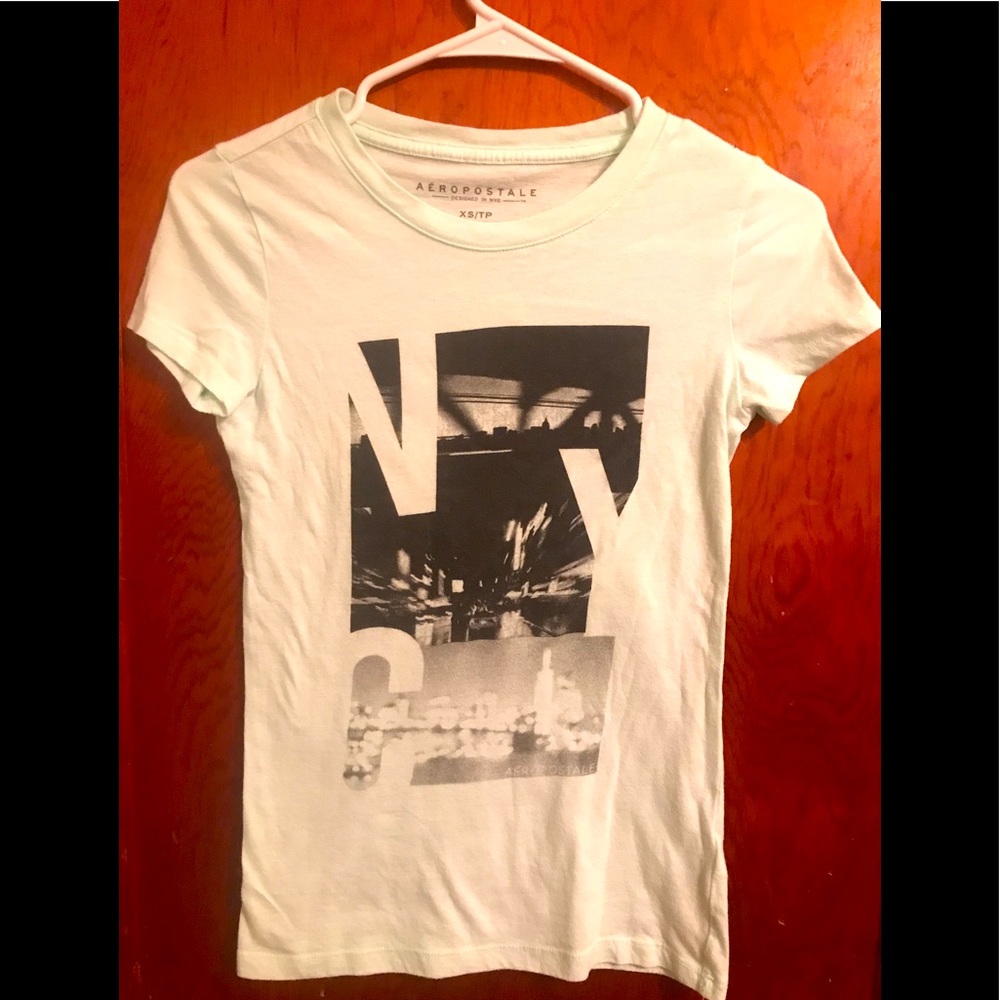 Aeropostale Size XS Graphic T-shirt NYC